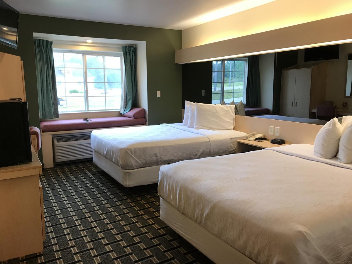Mariner'S Village Resort Carlyle Zewnętrze zdjęcie
